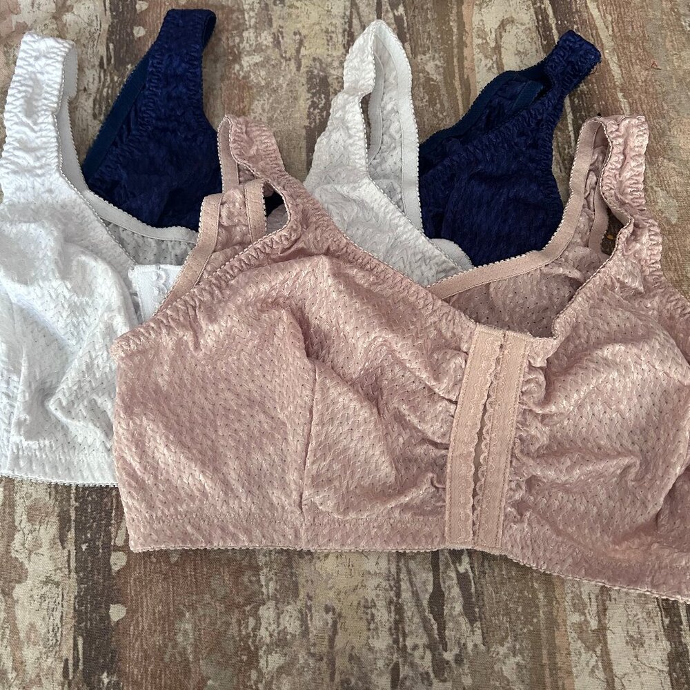 Set of 3 Carole Martin Comfort Bras Size 44 Blue, White, Beige